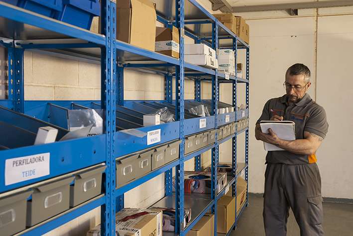 cómo mantener una estantería industrial en buen estado